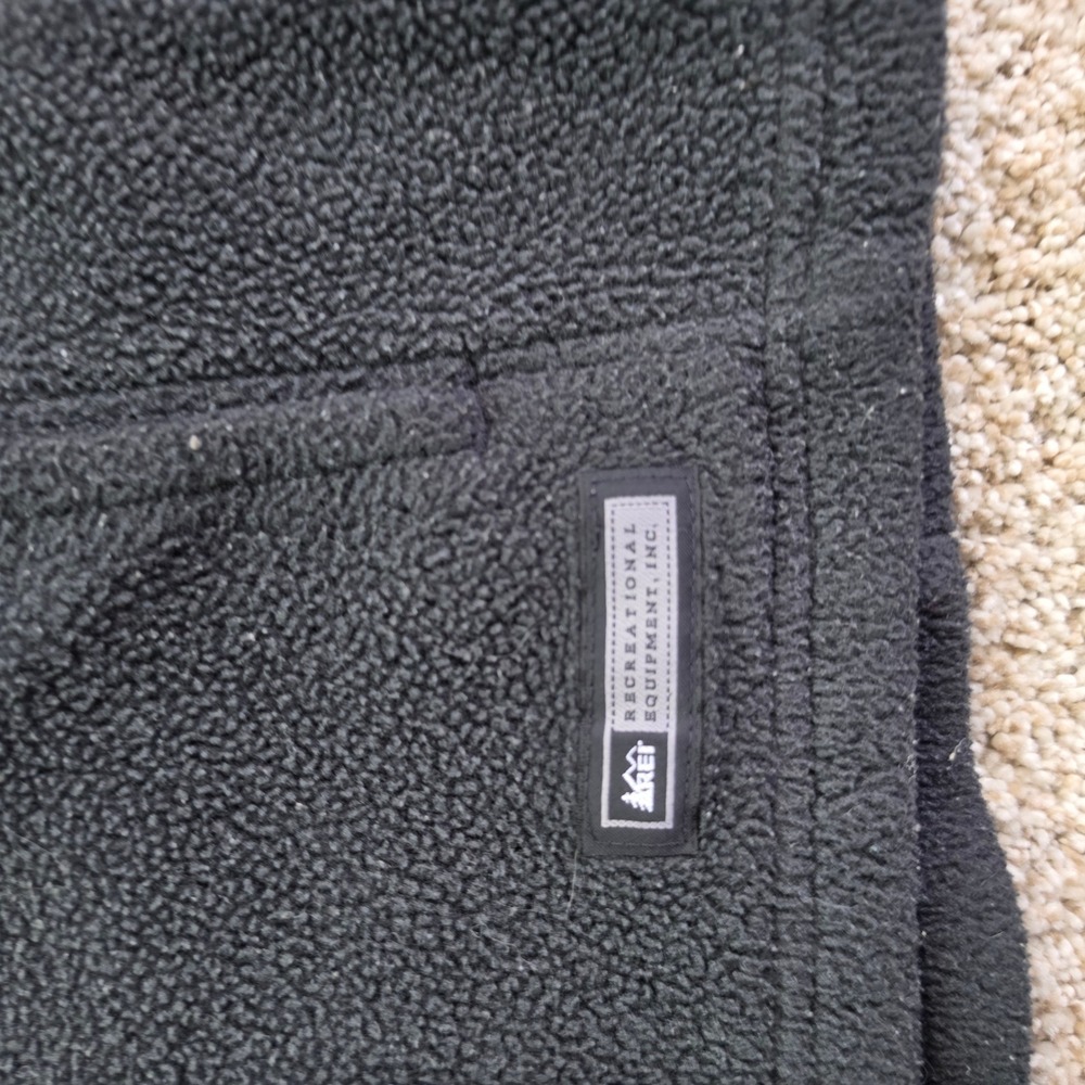 VINTAGE REI Fleece Vest Women XS Black Gray Full Zip Sleeveless Jacket Outdoor - Picture 3 of 9